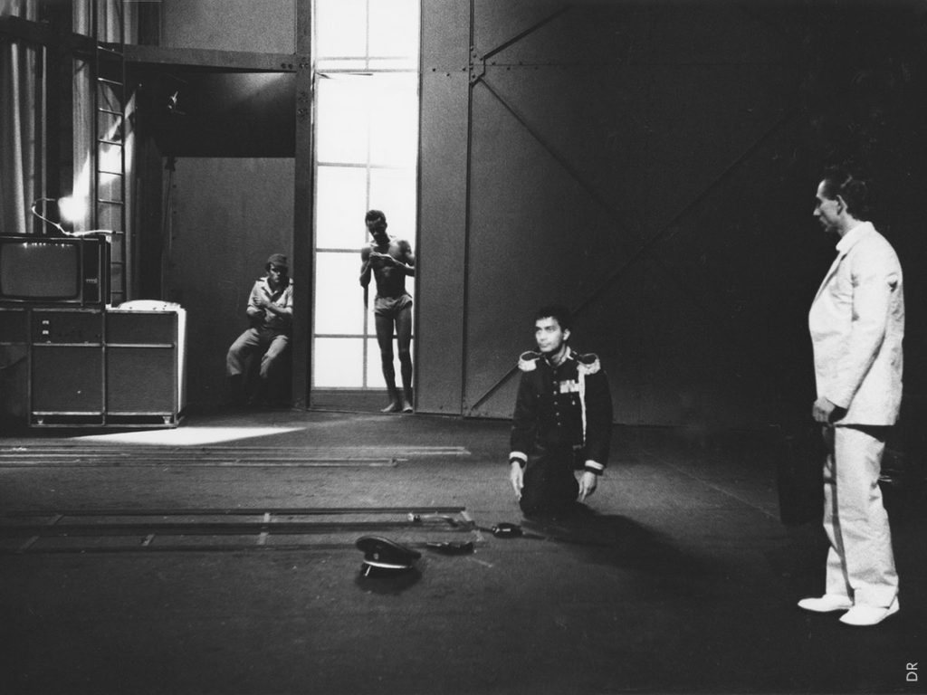 Jean-François Aupied (Le garde), Alain Aithnard (Le condamné), Aloual (L’officier), Pierre Clarard (Le voyageur)