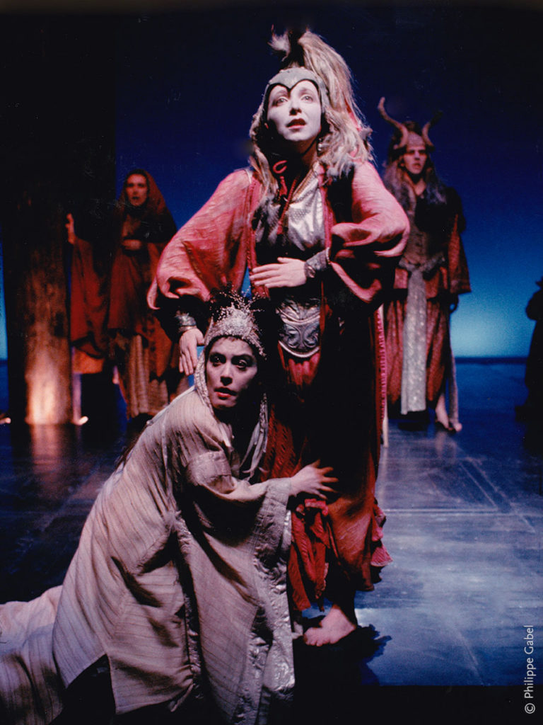 Brigitte Cirla (Cassandre), Nasrin Pourhosseini (Clytemnestre), Valérie Joly (Iphigénie), Jean-Yves Pénafiel (Agamemnon)