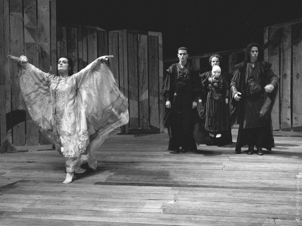 La Goussé (Hélène), Franck Dinet (Pyrrhus), Philippe Dormoy (Ulysse), Jean-Yves Pénafiel (Agamemnon)