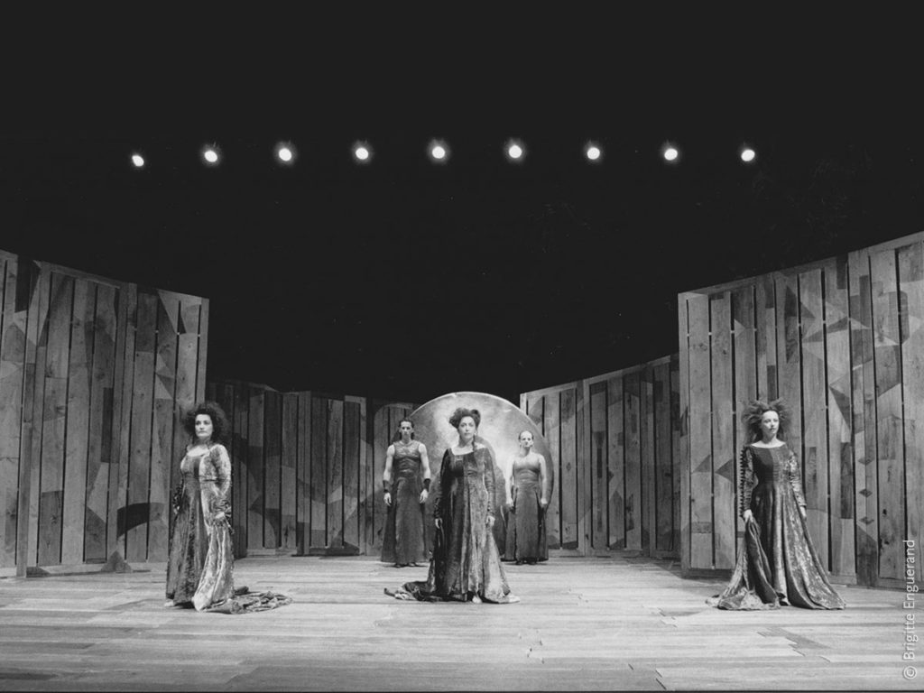 La Goussé (La furie), Jean-Yves Pénafiel (Thyeste), Valérie Joly (Le chœur), Philippe Dormoy (Atrée), Anne de Broca (Le messager)