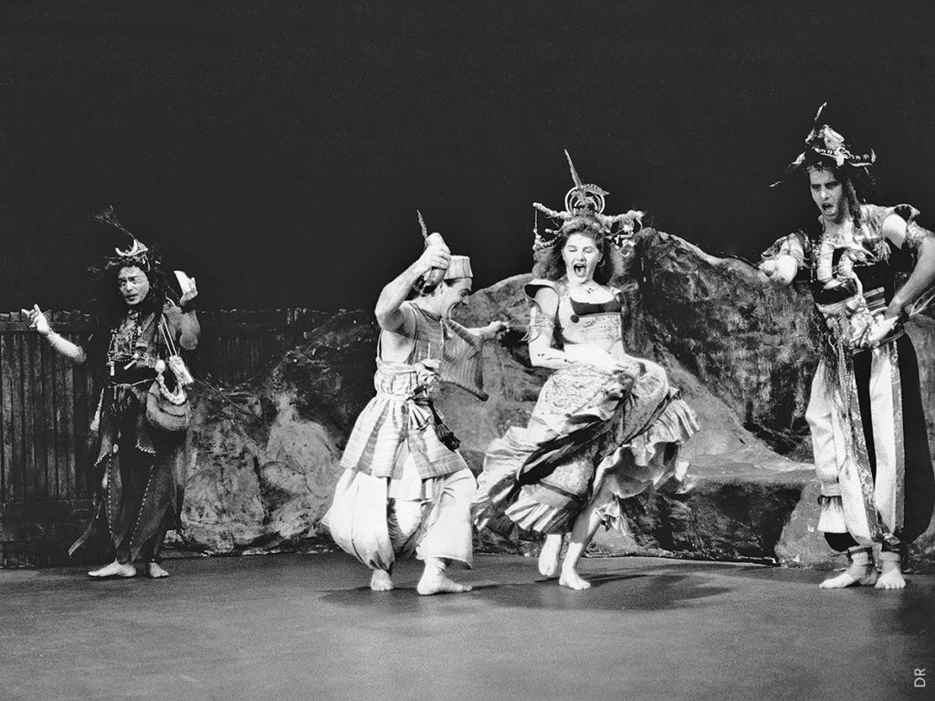 Aloual (Tirésias), David Weiss (Le chœur), Valérie Coué-Sibiril (Jocaste), Jean-Yves Pénafiel (Œdipe)