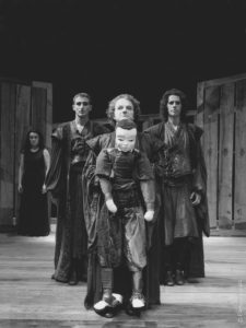 La Goussé (Le chœur), Franck Dinet (Pyrrhus), Philippe Dormoy (Ulysse), Jean-Yves Pénafiel (Agamemnon)